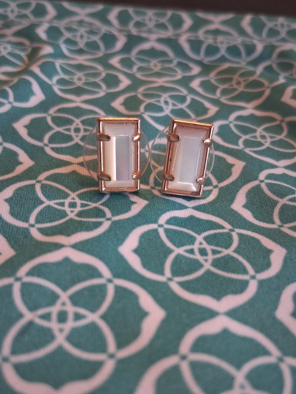 Kendra Scott Paola Earrings